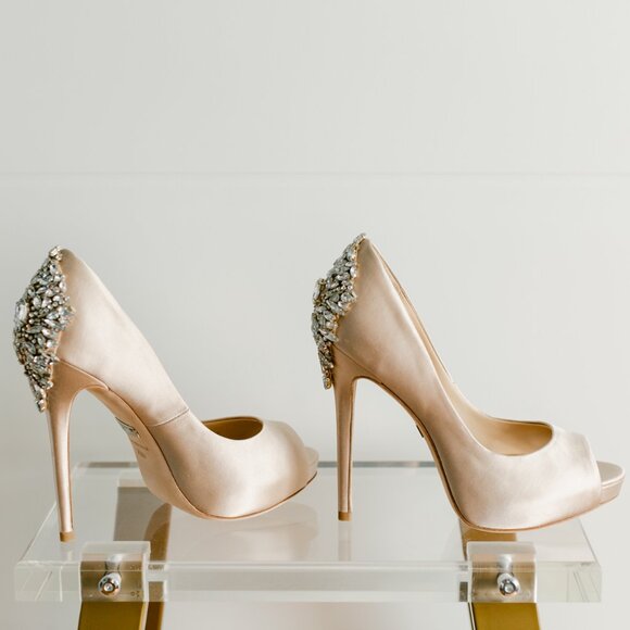 Badgley Mischka Kiara Pump Women's 7.5 Latte Platform Satin Open Peep Toe - Picture 12 of 16